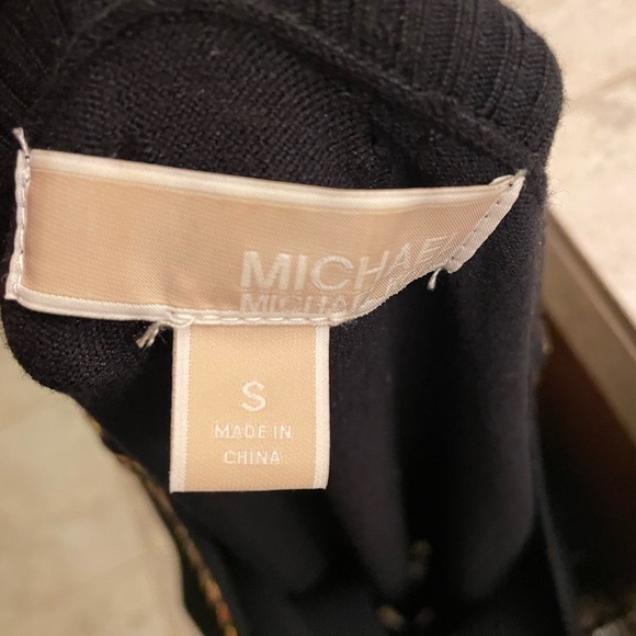 Michael Kors size small black dress. Fits like a medium - Picture 3 of 3